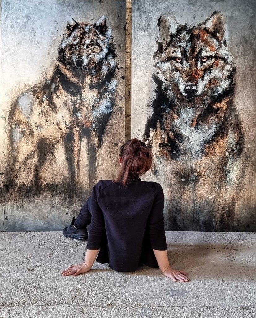 grandes peintures de deux loups à la peinture acrylique sur métal 